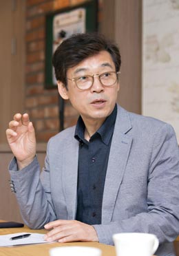 최환진 위원장. 사진: 성혜련 기자