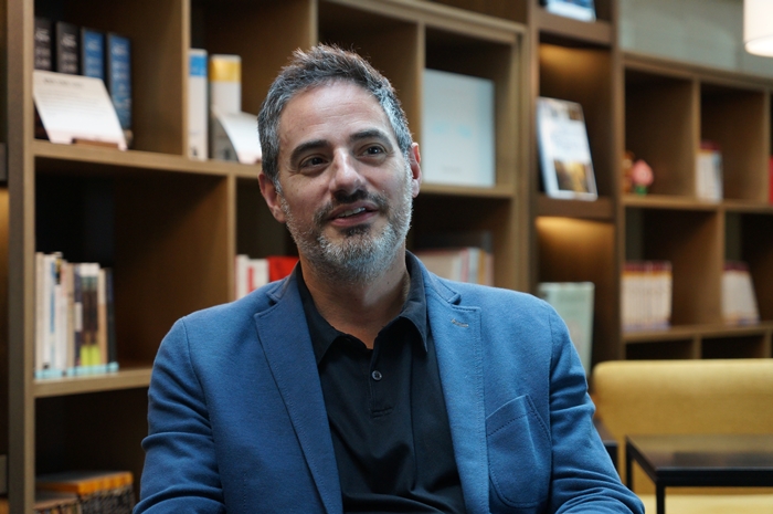 크리스 페리 대표