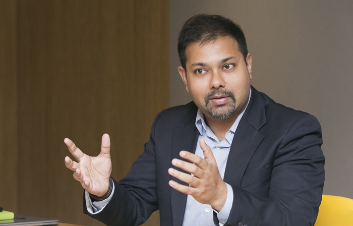 수바시시 다스굽타(Subhashish Dasgupta) 상무. 아시아와 유럽 지역을 넘나들며 마케팅·리서치 분야에서 18년 이상 커리어를 쌓아왔고, 한국에 온지는 이제 1년 3개월을 막 넘겼다. 현재는 광고 관련 조사 가운데서도 크리에이티브 영역과 관련한 고객 문의를 담당한다. 사진: 성혜련 기자