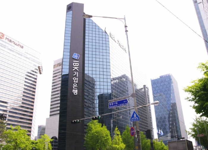 문 닫는 중소기업이 늘면서 IBK 기업은행 리스크 관리도 중요해지고 있다. 서울 을지로 기업은행 본사 모습