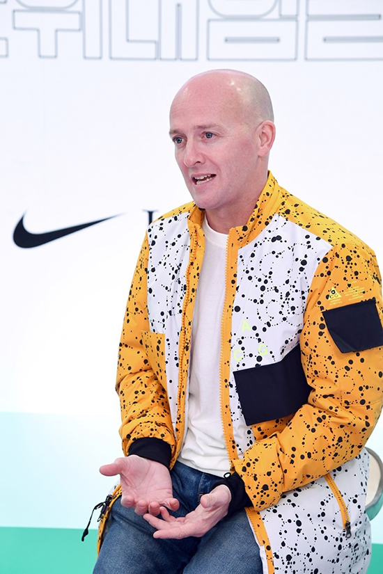 올해 한국 시장에서 ‘너라는 위대함을 믿어’ 캠페인을 선보인 브랜트 허스트 나이키 코리아 상무는 인터뷰 내내 “여성, 주체적, 당당함”을 강조했다.