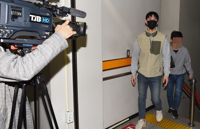 밴쯔는 자신이 판매하는 건강기능식품의 세부 정보를 광고하는 것에서 법률을 위반한 혐의로 기소됐다.