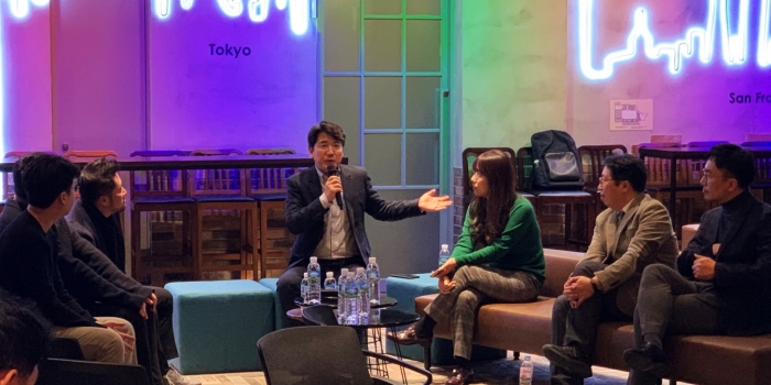 씨로켓리서치랩 주최 ‘2019 씨로켓 살롱’에서 ‘2019년 콘텐츠 마케팅 결산과 전망’을 주제로 패널 토론이 진행되고 있다.