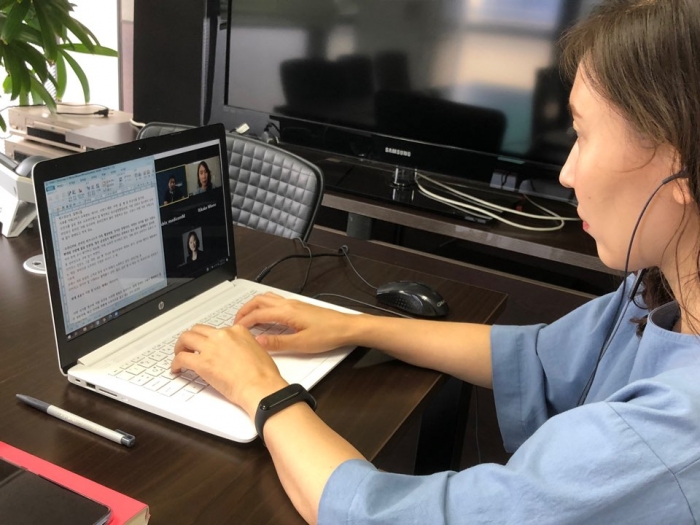 외부인 출입이 제한되는 크리테오 본사 방침에 따라 줌으로 인터뷰를 진행하고 있다. 사진=안해준 기자