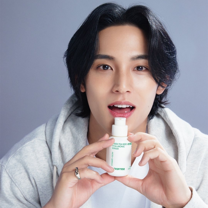 이니스프리의 새로운 글로벌 브랜드 모델이 된 세븐틴 민규