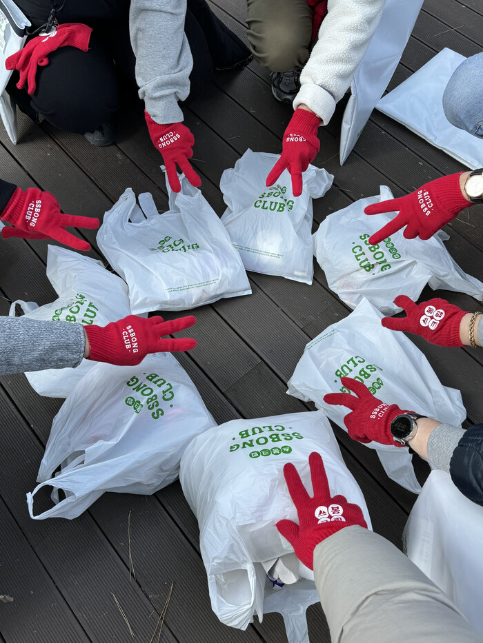 쓰봉크럽 시즌2 활동 모습. 사진=여기어때 제공