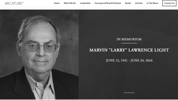 그의 회사 ARCATURE 홈페이지에 걸린 추모 이미지