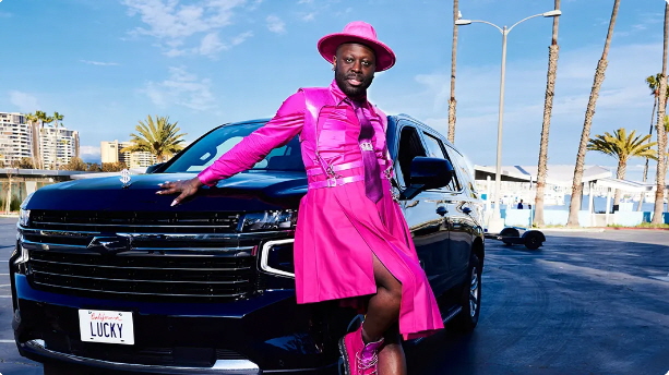 밥더드래그 퀸이 출연하는 리프트 자체 게임쇼 ‘러키 리프트’(Lucky Lyft)