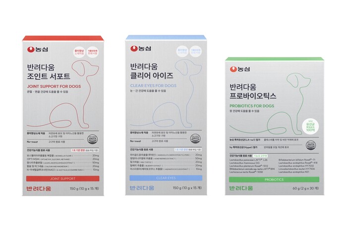 농심 엔스타트 4기 반려동물 건기식 추진팀이 7월 8일 출시한 '반려다움' 브랜드 제품.  ‘반려다움 조인트 서포트’, ‘반려다움 클리어 아이즈’, ‘반려다움 프로바이오틱스’ 제품으로 구성되어 있다. 사진=농심 제공.