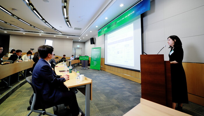 CJ제일제당의 김도임 ESG센터 기획팀 부장이 자사 ESG보고서 작성 전략을 소개하고 있다. 사진=전재현 포토그래퍼