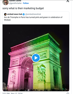 X에 포스트된 '위키드' 색을 입힌 개선문 사진이 화제가 되었다(뉴스위크 보도)