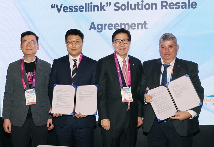 부산시는 'CES 2025' 통합부산관에서 부산 참여기업 중 하나인 랩오투원이 ABB 그룹 및 데크하우스 커뮤니케이션즈와 수출계약 체결을 달성했다고 9일 밝혔다. 사진=부산시 제공