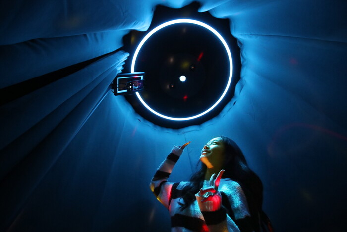 삼성전자가 신규 플래그십 스마트폰 '갤럭시 S25 시리즈'를 만날 수 있는 '갤럭시 스튜디오'를 국내 총 4곳에 오픈한다고 24일 밝혔다. 사진=삼성전자 제공