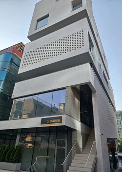 '압구정 S.Lounge' 외관. 사진=뉴시스