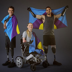 깃발 제작에 참여한 패럴림픽 선수들(사진 =meningitis.org)