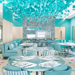 블루박스 카페에서는 티파니 보석상자를 원없이 볼 수 있다 (사진 = Food&Wine 보도)