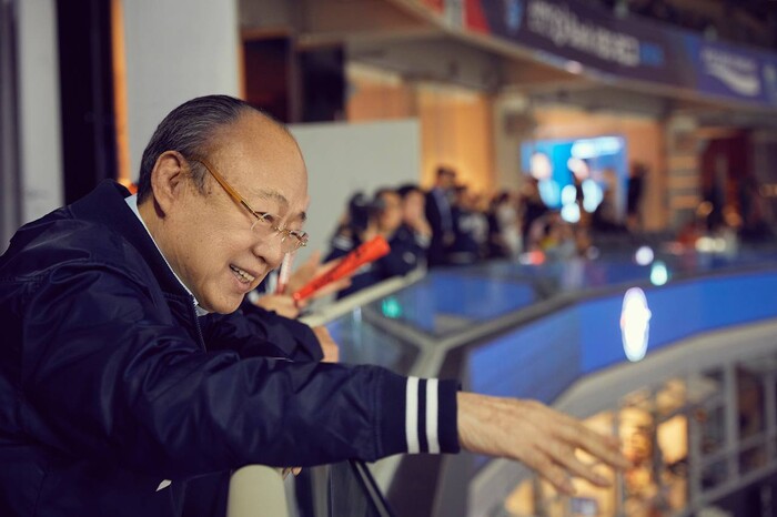 김승연 회장은 “‘최강한화’의 뜨거운 함성에 가슴 뛰는 이글스 만의 스토리로 보답하자”고 격려했다. 사진= 한화그룹