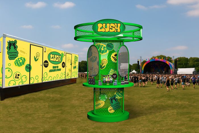 러쉬코리아가 '마음샤워' 브랜드 캠페인의 일환으로 'DMZ 피스트레인 뮤직 페스티벌 2025'에서 '프레쉬 워시룸'과 '애프터 샤워 바'를 운영했다. 사진=러쉬코리아