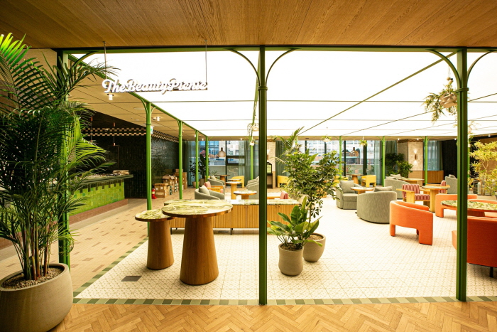 CJ올리브영은 '올리브 멤버스'를 위해 로레알코리아의 멤버십 '마이 뷰티 박스' 연계하는 등 혜택을 강화하고 있다. 사진=CJ올리브영 