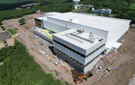 제주 서귀포시 하원테크노캠퍼스에 신축중인 제주한화우주센터의 8월 공사현장 모습. 이 센터는 10월 준공한 후 월 4~8기의 초소형 위성을 만든다. 사진=제주도