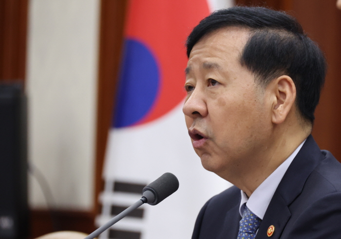 구윤철 부총리 겸 기획재정부 장관이 서울 종로구 정부서울청사에서 열린 경제관계장관회의에 참석해 발언하고 있다. 사진=뉴시스