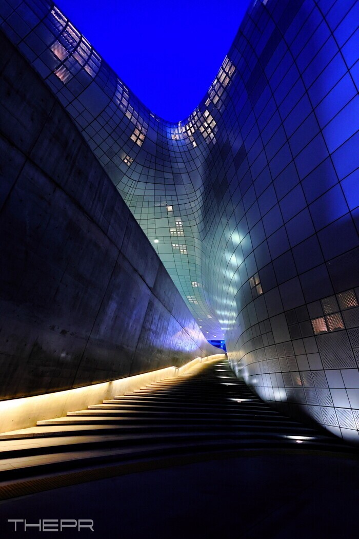 Dongdaemun Design Plaza (DDP)